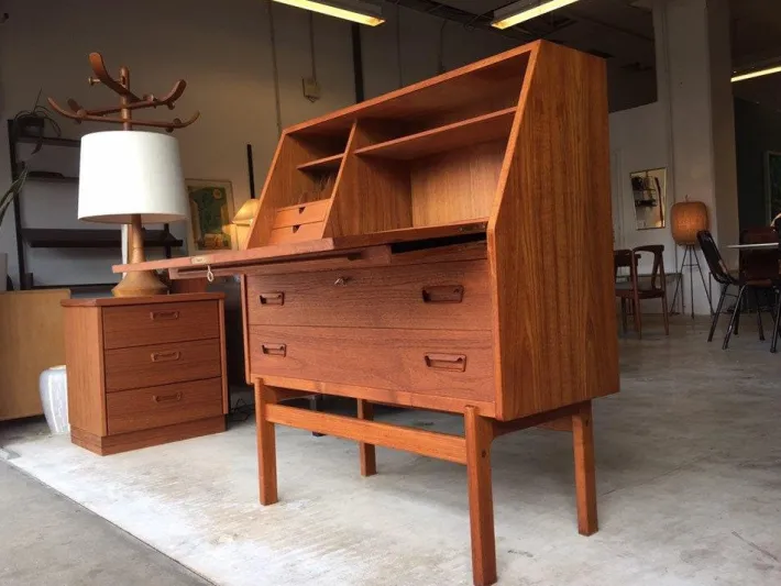 Pamono Mid-Century Modern Swedish Teak Secretary Writing Desk by Arne Wahl Iversen Best