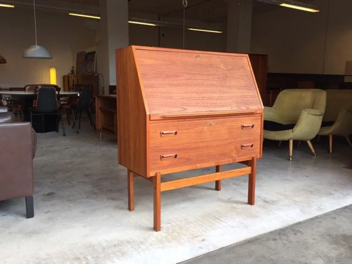 Pamono Mid-Century Modern Swedish Teak Secretary Writing Desk by Arne Wahl Iversen Best