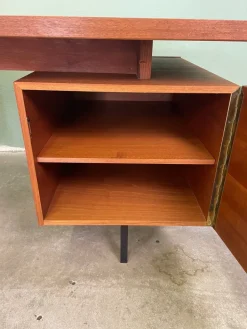 Pamono Mid-Century Modern Teak Desk, 1960s
