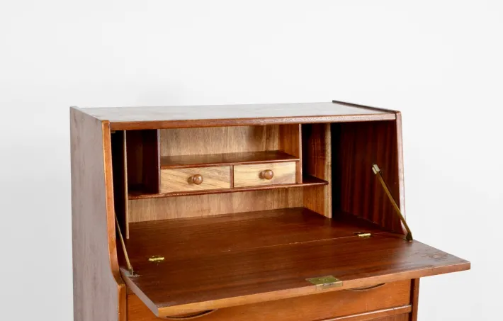 Pamono Mid-Century Modern Teak Secretaire from Jentique, 1960s New