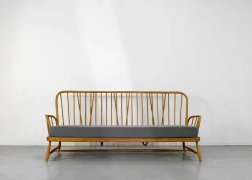 Pamono Mid-Century Modern Windsor Three-Seater Sofa by Lucian Ercolani for Ercol, 1960s Discount