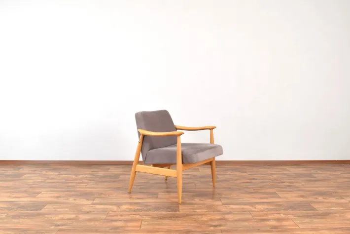 Pamono Mid-Century Polish Lounge Chairs by J. Kędziorek, 1960s, Set of 2 Clearance
