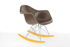 Pamono Mid-Century RAR Rocking Chair with Vitra Base by Charles & Ray Eames for Herman Miller Hot
