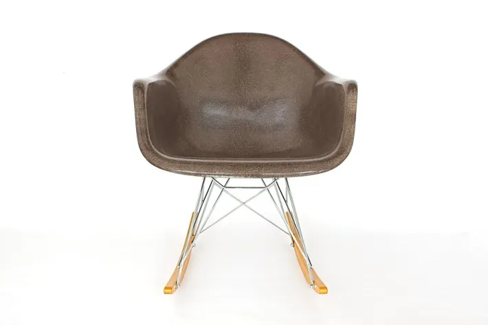 Pamono Mid-Century RAR Rocking Chair with Vitra Base by Charles & Ray Eames for Herman Miller Hot