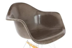 Pamono Mid-Century RAR Rocking Chair with Vitra Base by Charles & Ray Eames for Herman Miller Hot