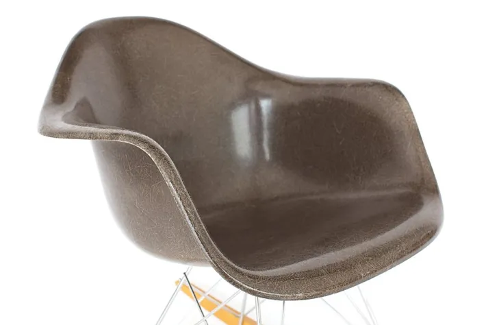 Pamono Mid-Century RAR Rocking Chair with Vitra Base by Charles & Ray Eames for Herman Miller Hot