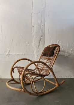 Pamono Mid-Century Rattan Rocking Chair from Rohé Noordwolde Outlet