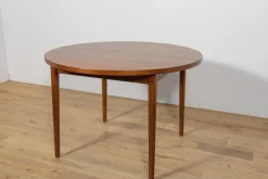 Pamono Mid-Century Round Teak Dining Table by Nils Jonsson for Hugo Troeds, Sweden, 1960s Outlet