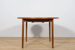 Pamono Mid-Century Round Teak Dining Table by Nils Jonsson for Hugo Troeds, Sweden, 1960s Outlet