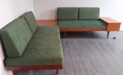 Pamono Mid-Century Scandinavian Daybeds and Corner Table by Ingmar Relling for Ekornes, 1960s, Set of 3