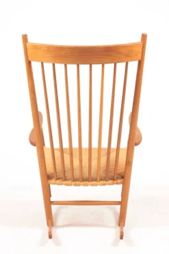 Pamono Mid-Century Scandinavian Rocking Chair in Oak by Hans Wegner for FDB, 1950s
