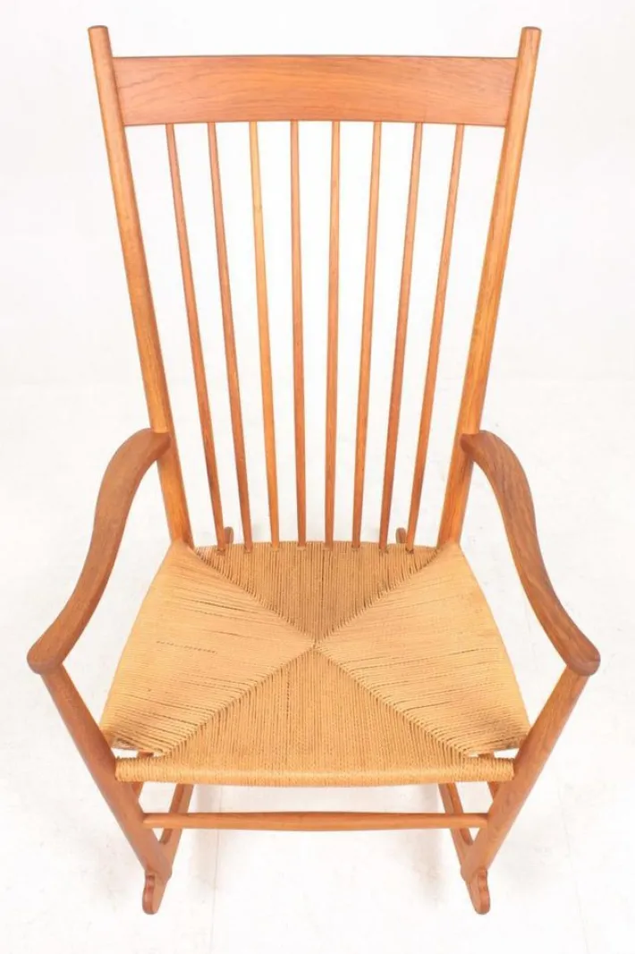 Pamono Mid-Century Scandinavian Rocking Chair in Oak by Hans Wegner for FDB, 1950s