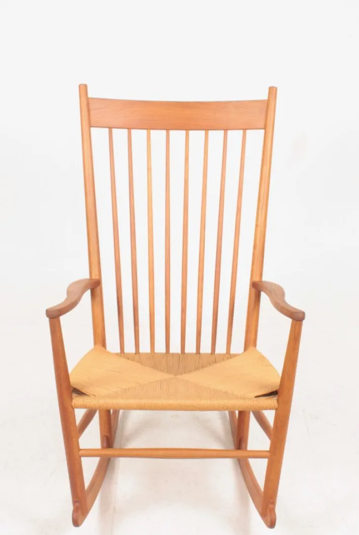 Pamono Mid-Century Scandinavian Rocking Chair in Oak by Hans Wegner for FDB, 1950s