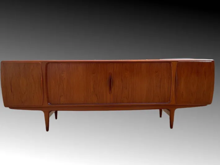 Pamono Mid-Century Sideboard in Teak by Johannes Andersen for Uldum Mobelfabrik