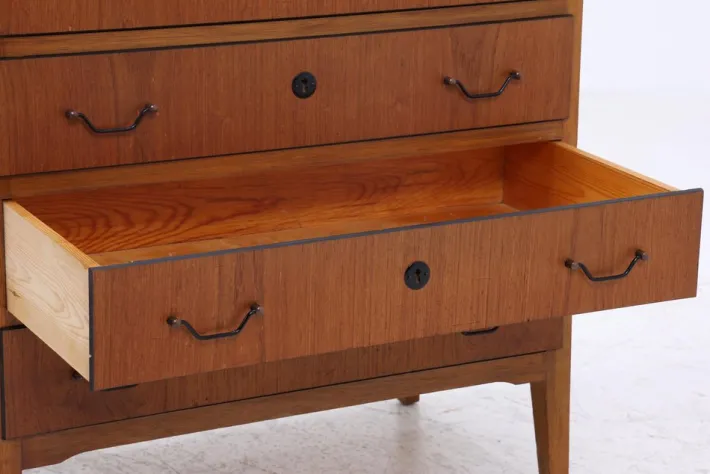 Pamono Mid-Century Teak Chest of Drawers, 1960s Clearance