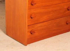 Pamono Mid-Century Teak Chest of 4 Drawers from Stag, 1970s Outlet