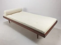 Pamono Mid-Century Teak Daybed, 1960s Hot
