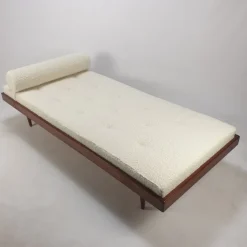 Pamono Mid-Century Teak Daybed, 1960s Hot