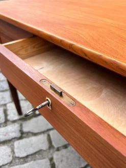 Pamono Mid-Century Teak Desk, Denmark Online