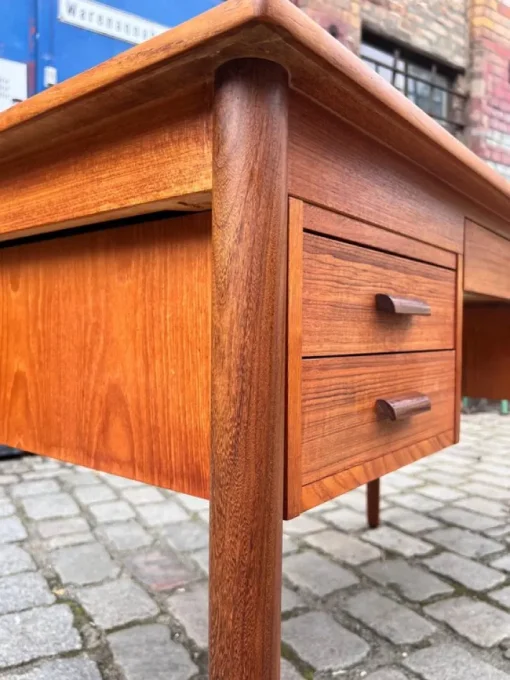 Pamono Mid-Century Teak Desk, Denmark Online