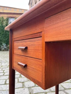 Pamono Mid-Century Teak Desk, Denmark Online