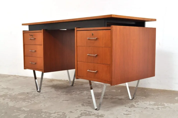 Pamono Mid-Century Teak Desk from Tijsseling Nijkerk, 1960s Clearance