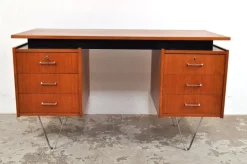 Pamono Mid-Century Teak Desk from Tijsseling Nijkerk, 1960s Clearance
