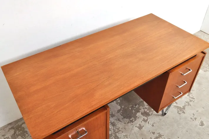 Pamono Mid-Century Teak Desk from Tijsseling Nijkerk, 1960s Clearance