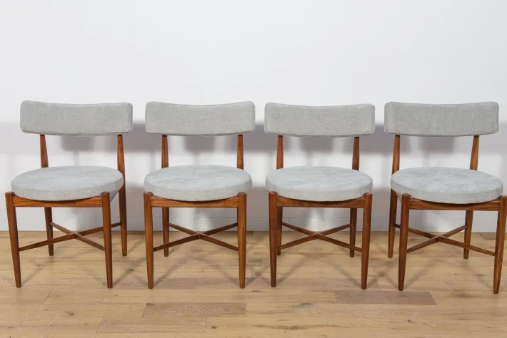Pamono Mid-Century Teak Dining Chairs by Ib Kofod Larsen for G-Plan, 1960s, Set of 4 Hot