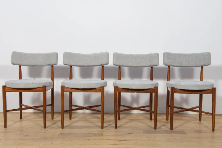 Pamono Mid-Century Teak Dining Chairs by Ib Kofod Larsen for G-Plan, 1960s, Set of 4 Hot