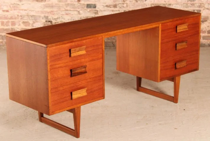 Pamono Mid-Century Teak Dressing Table or Desk with Carved Rosewood Handles, 1960s
