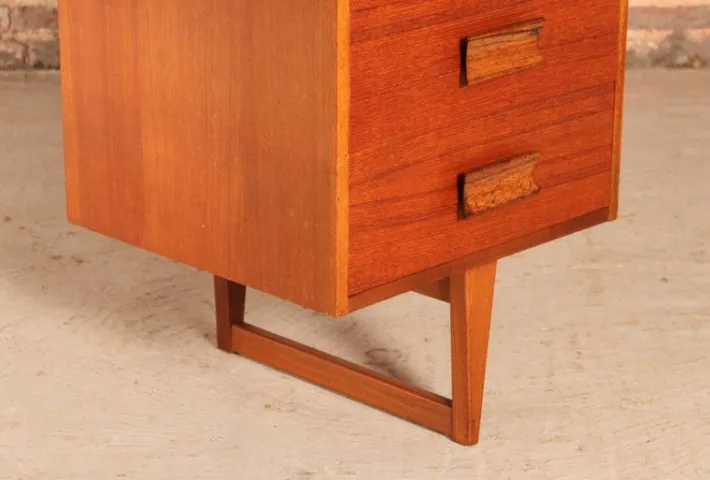 Pamono Mid-Century Teak Dressing Table or Desk with Carved Rosewood Handles, 1960s