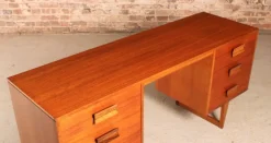 Pamono Mid-Century Teak Dressing Table or Desk with Carved Rosewood Handles, 1960s
