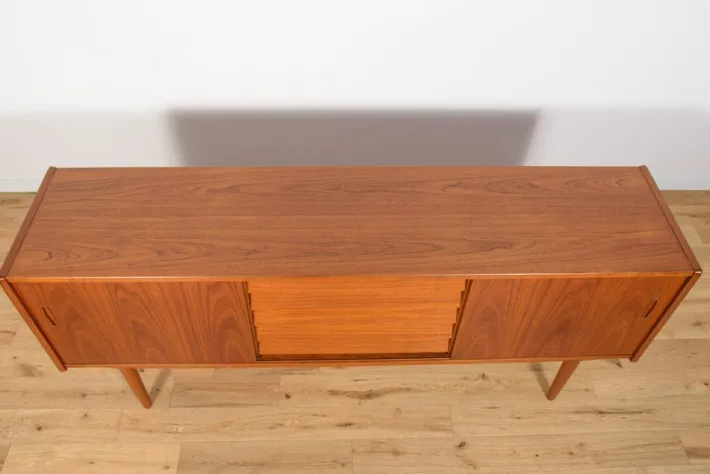 Pamono Mid-Century Teak Sideboard by Nils Jonsson for Hugo Troeds, Sweden, 1960s Hot