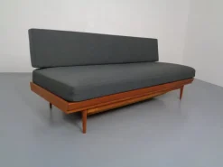 Pamono Mid-Century Teak Sofa or Daybed by Walter Knoll for Knoll Antimott, Germany, 1950s Outlet