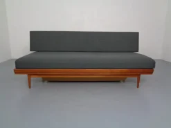 Pamono Mid-Century Teak Sofa or Daybed by Walter Knoll for Knoll Antimott, Germany, 1950s Outlet