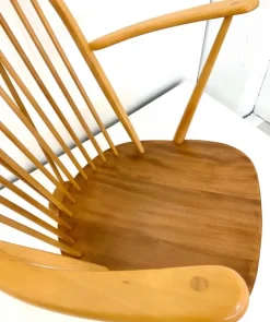 Pamono Mid-Century Windsor Grandfather Rocking Chair in Wood attributed to Lucian Ercolani for Ercol, England, 1960s Outlet