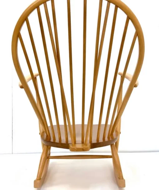 Pamono Mid-Century Windsor Grandfather Rocking Chair in Wood attributed to Lucian Ercolani for Ercol, England, 1960s Outlet