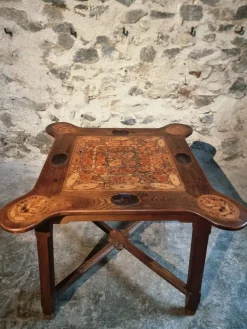 Pamono Mid-20th Century French Elm Marquetry Game Table with Intarsia Inlay and Round Corner Cutouts, 1950s Sale