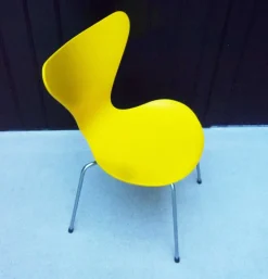 Pamono Mod. 3107 Chair in Yellow by Arne Jacobsen for Fritz Hansen, 1960 Sale