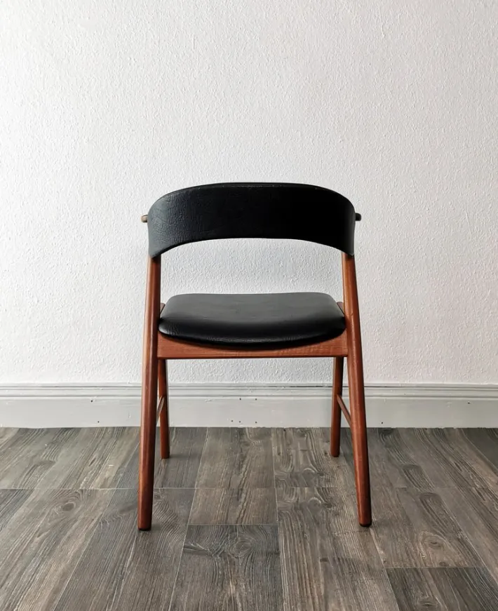 Pamono Model 32 Armchair by Kai Kristiansen for KS Møbler, 1960s Discount