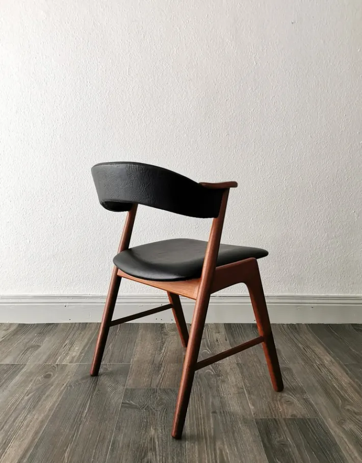 Pamono Model 32 Armchair by Kai Kristiansen for KS Møbler, 1960s Discount