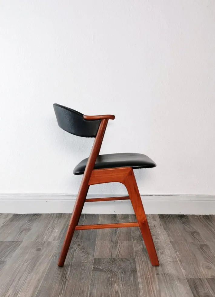 Pamono Model 32 Armchair by Kai Kristiansen for KS Møbler, 1960s Discount