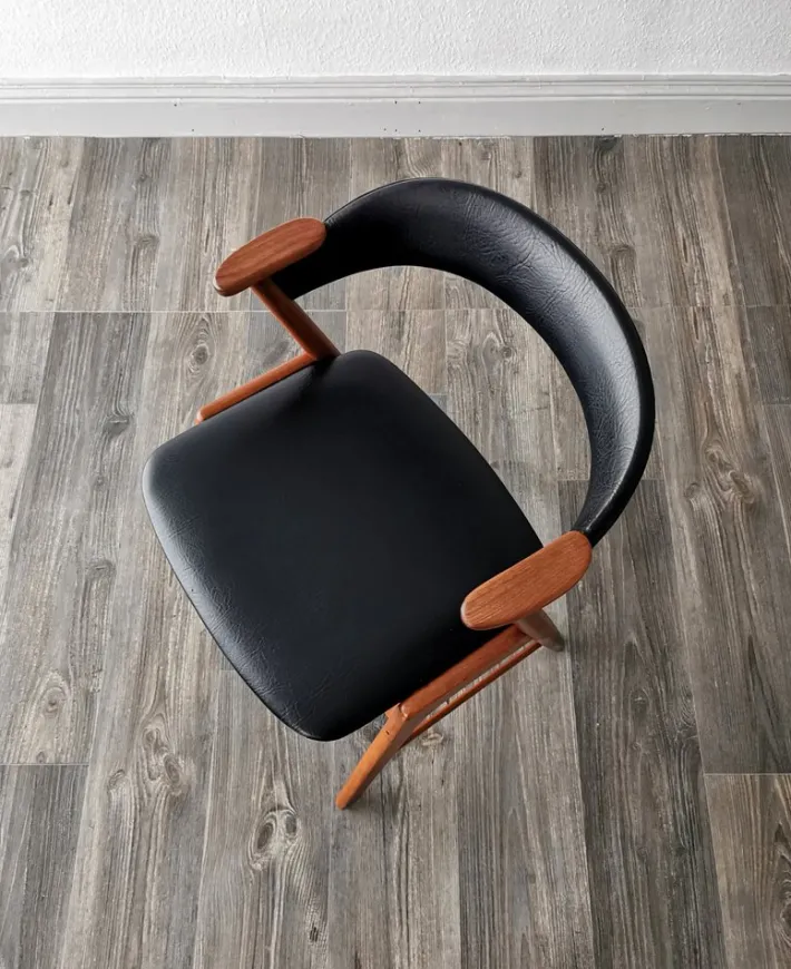 Pamono Model 32 Armchair by Kai Kristiansen for KS Møbler, 1960s Discount