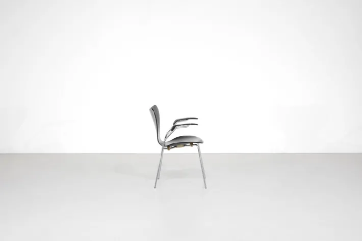 Pamono Model 3207 Chair by Arne Jacobsen for Fritz Hansen, Denmark, 1973 Discount