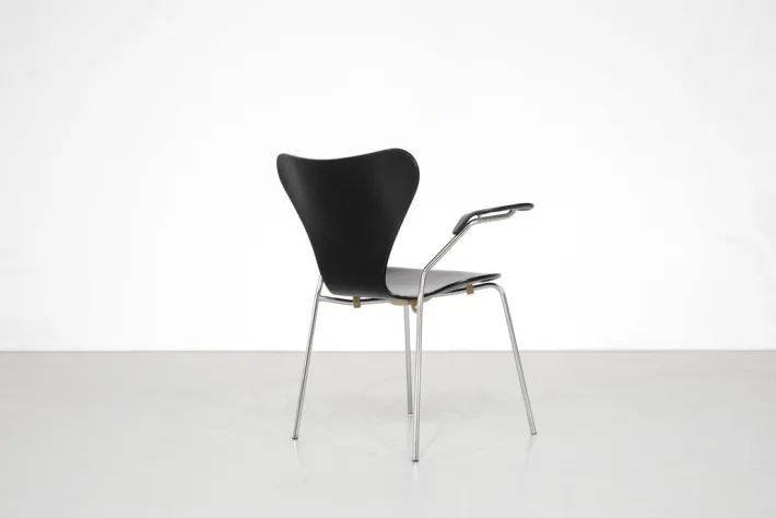 Pamono Model 3207 Chair by Arne Jacobsen for Fritz Hansen, Denmark, 1973 Discount