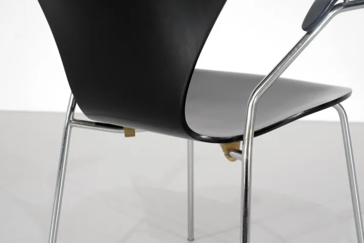 Pamono Model 3207 Chair by Arne Jacobsen for Fritz Hansen, Denmark, 1973 Discount
