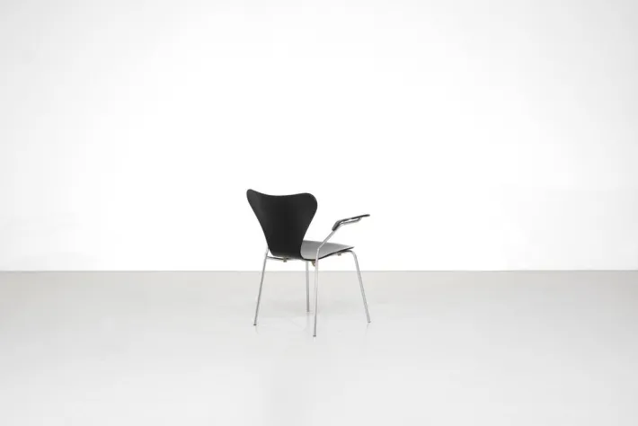 Pamono Model 3207 Chair by Arne Jacobsen for Fritz Hansen, Denmark, 1973 Discount