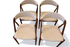 Pamono Model 31 Chair in Teak and Wool Hallingdal 65 Fabric by Kai Kristiansen for Schou Andersen, 1960s, Set of 4 Sale