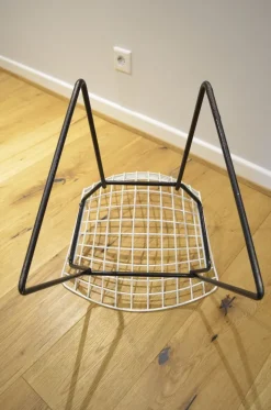 Pamono Model 625 Children's Chair attributed to Harry Bertoia for Knoll International, 1950s Best